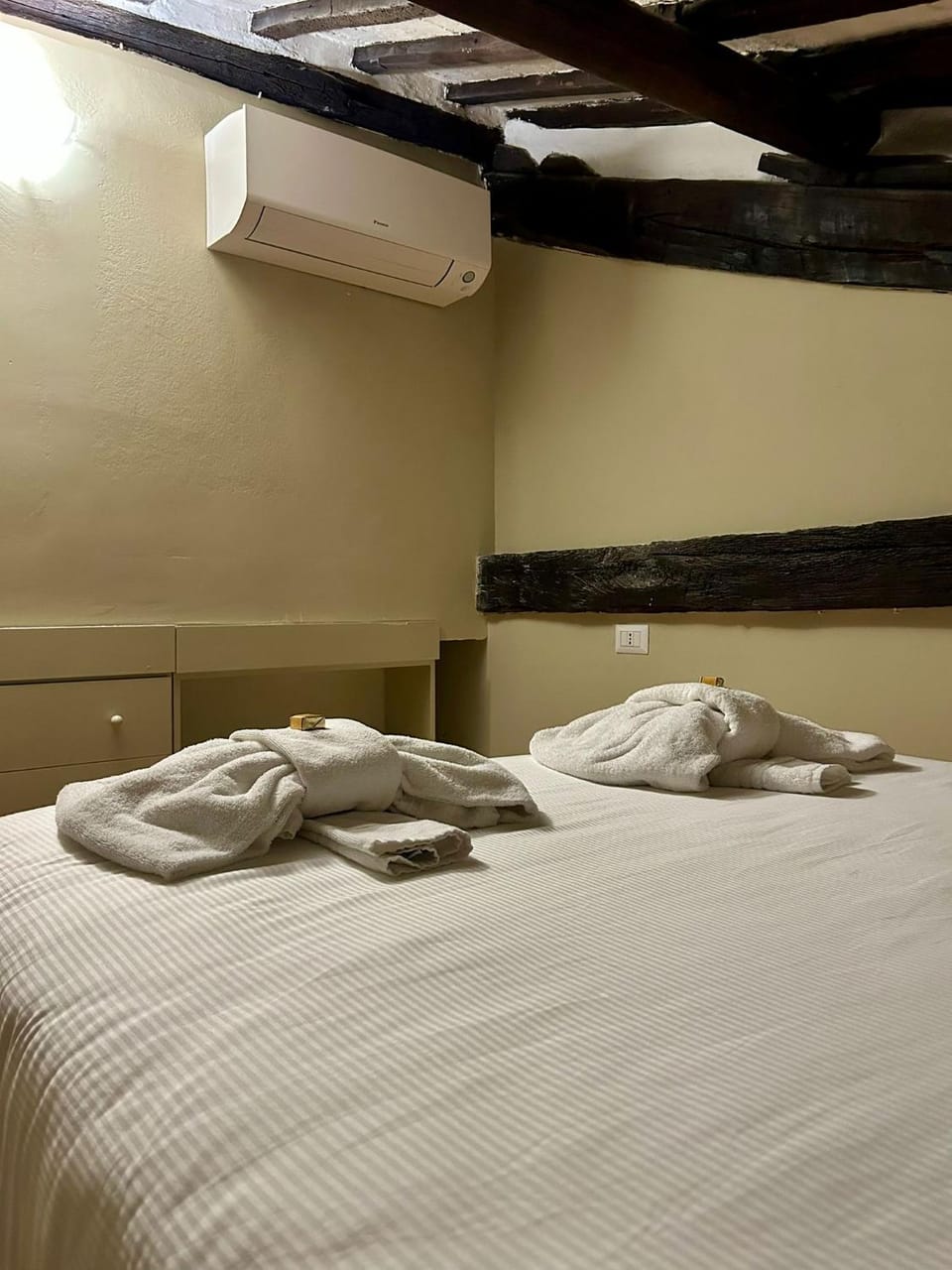 Trastevere Luxury Apartment Apartment in Rome