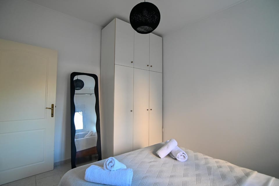 Bedroom, wardrobe