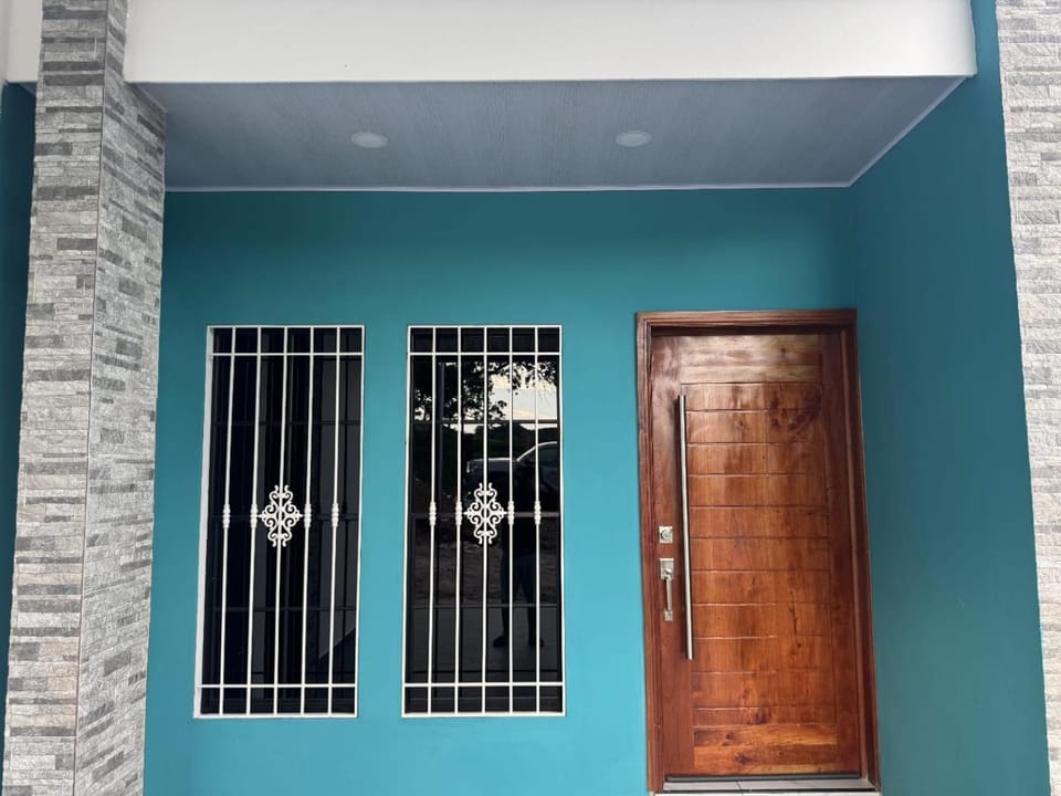 Casa cielo y campo House in El Salvador
