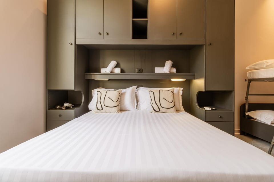 Bed, Bedroom, towels, wardrobe