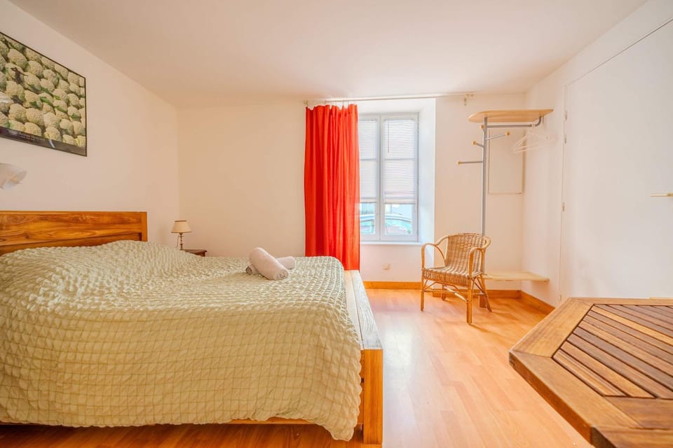 Studio Gambetta en centre ville a 2 pas du marche Apartment in La Rochelle