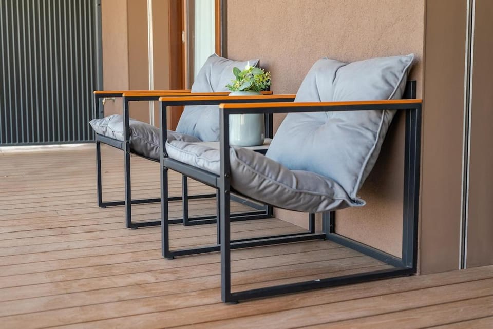 Park Towers 17 - Apt Design - Large Terrace - AC Apartment in Milan