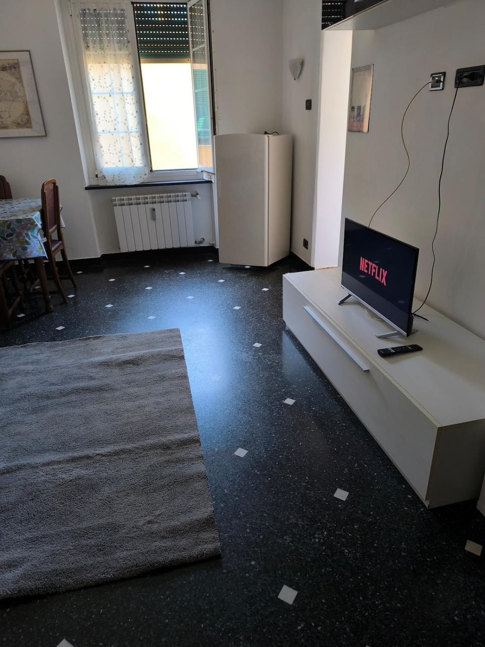 TV and multimedia, Seating area
