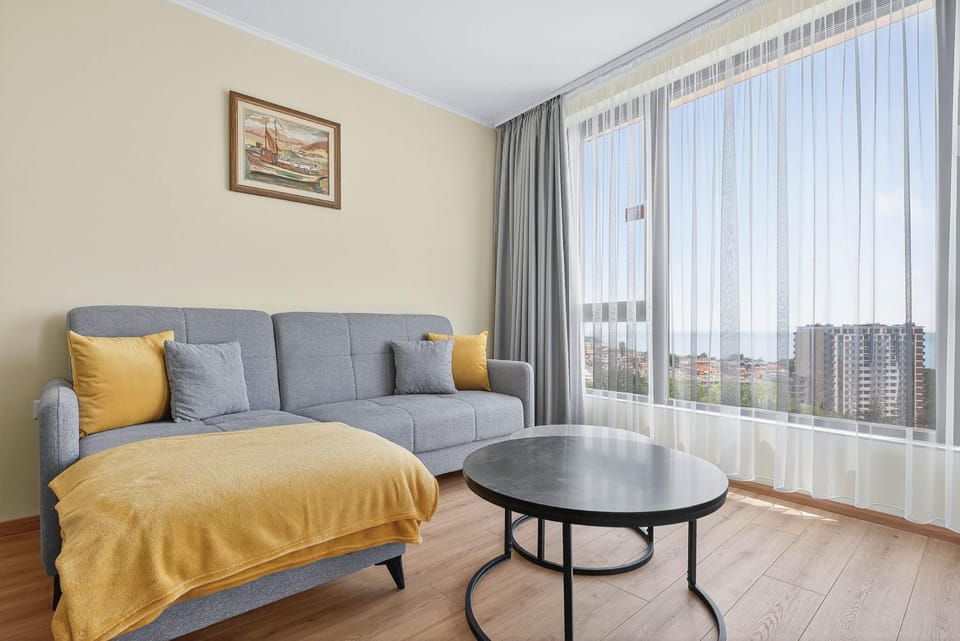 View (from property/room), Living room, Seating area