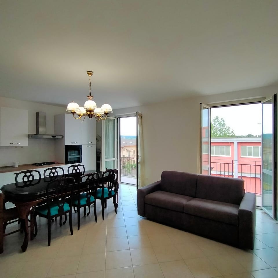 Kitchen or kitchenette, Living room, Dining area, oven, stove