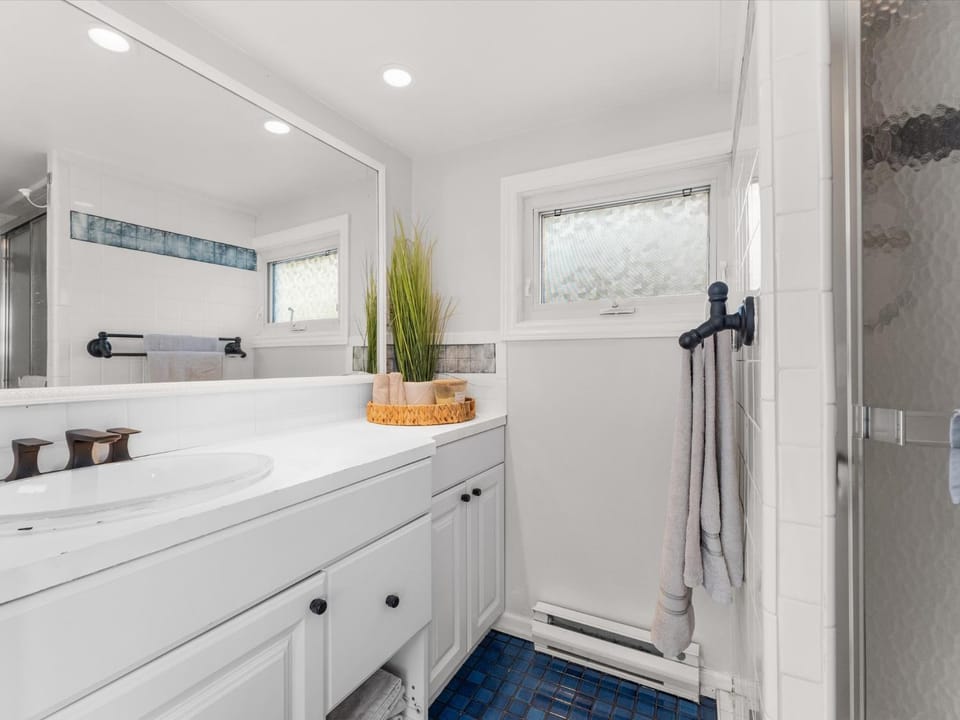 The Little House on Erie House in Leamington