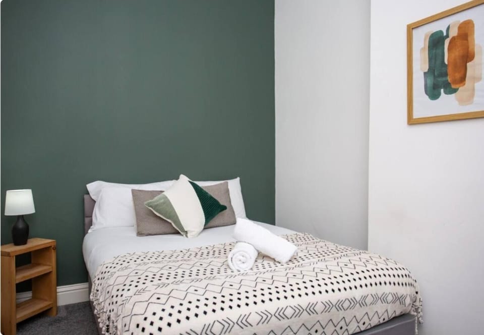 3BR Retreat High Barnes Wifi House in Sunderland