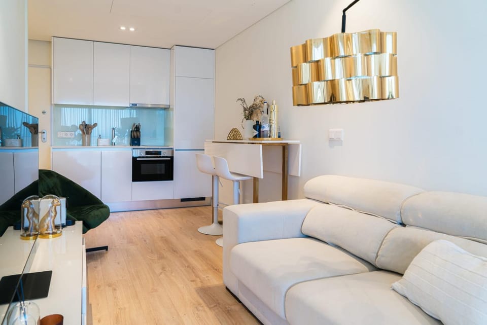 Kitchen or kitchenette, Living room, Dining area, oven, stove