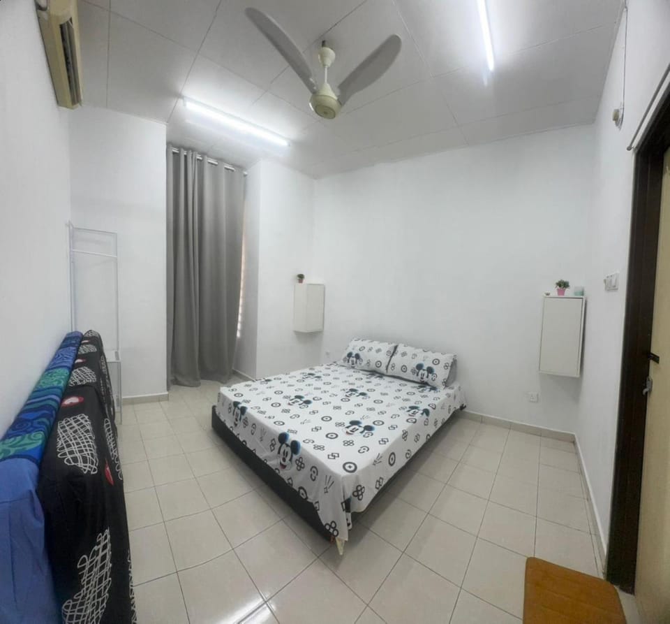 Bed, Bedroom, air conditioner