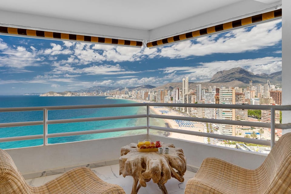Luxury Benidorm Frontline Apartment Levante Apartment in Benidorm