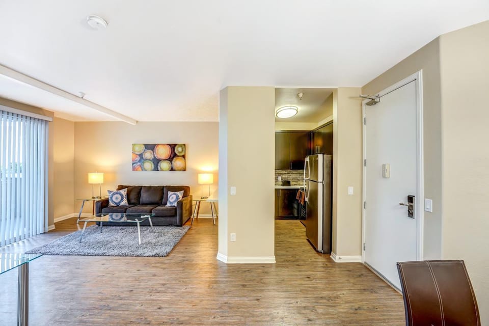 Kitchen or kitchenette, Living room, Photo of the whole room