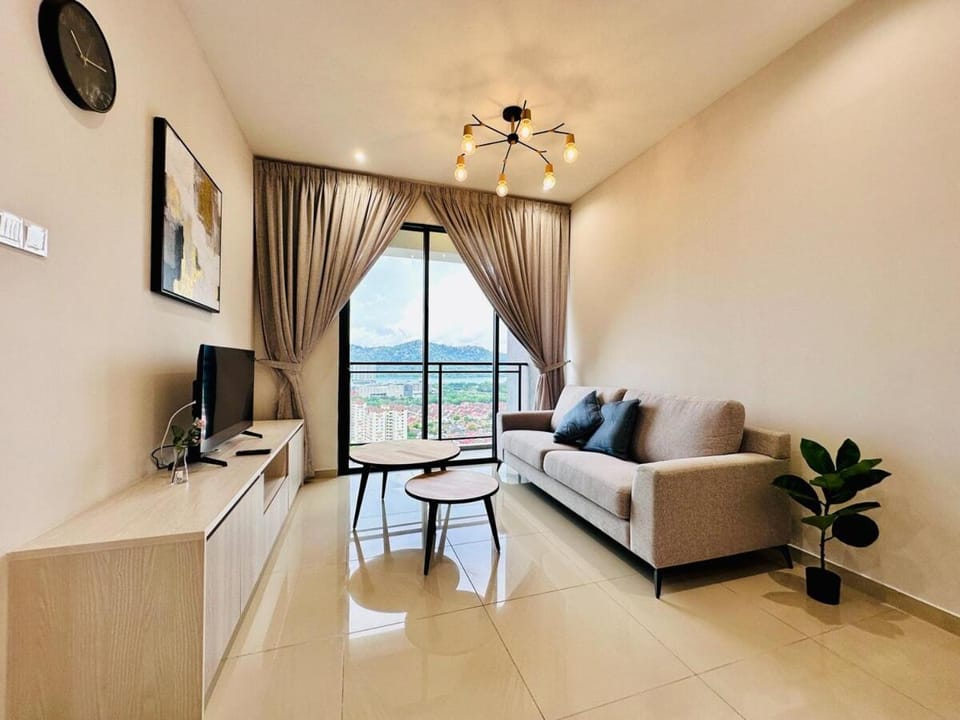 Sea Bridge View Sky Pool Cozy 3BR Retreat airport 9pax Apartment in Bayan Lepas
