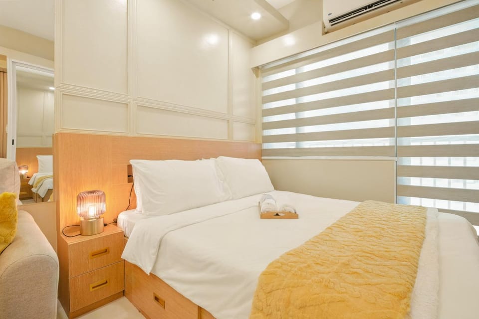 Bed, Bedroom, air conditioner