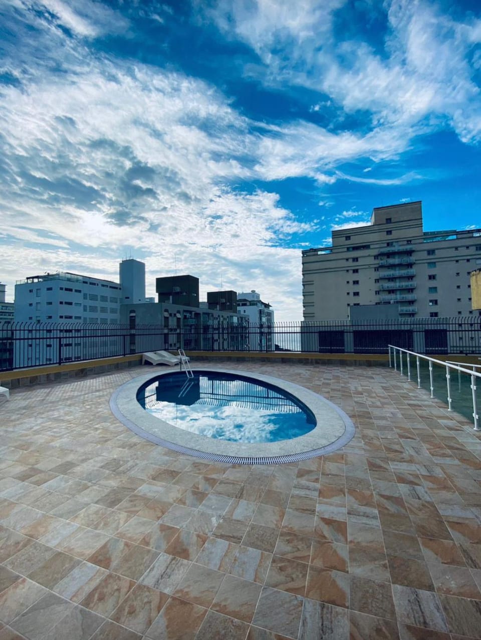 Flats Boulevard Center Pitangueiras Apartment in State of São Paulo
