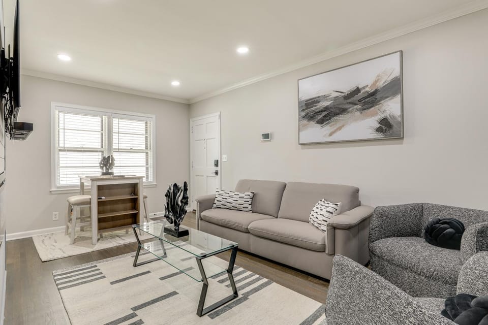 Updated Piedmont Heights Apt - 5 Mi to Dtwn ATL! Apartment in Buckhead