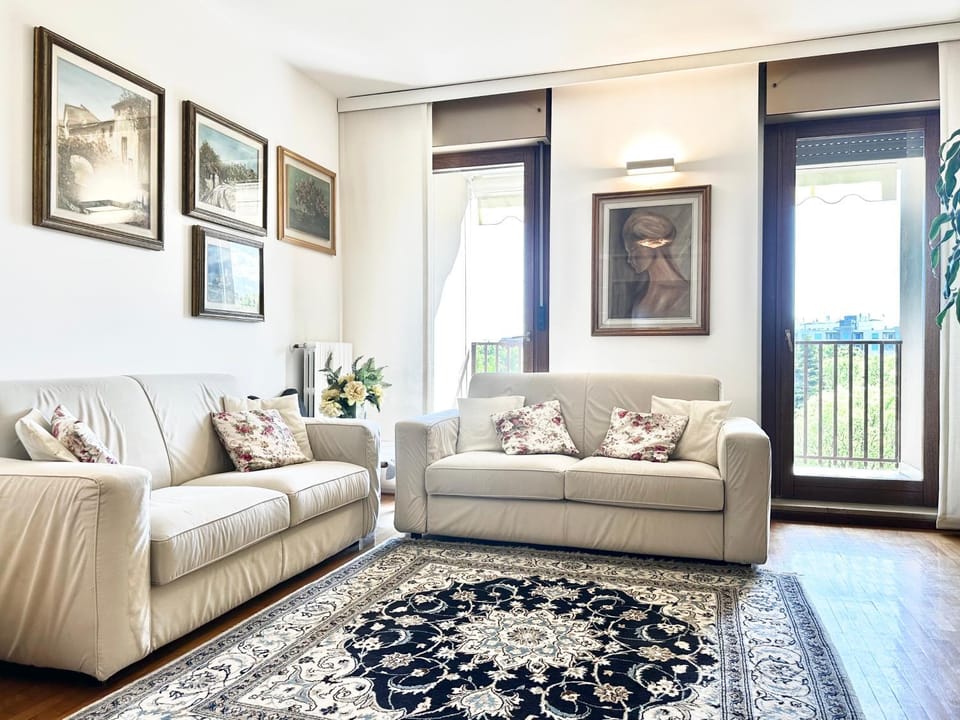 Balcony/Terrace, Living room, Seating area, heating, internet, air conditioner