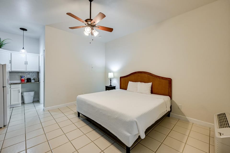 Everglades Getaway 15 Mi to NP: Sail + Swim! Apartment in Collier County
