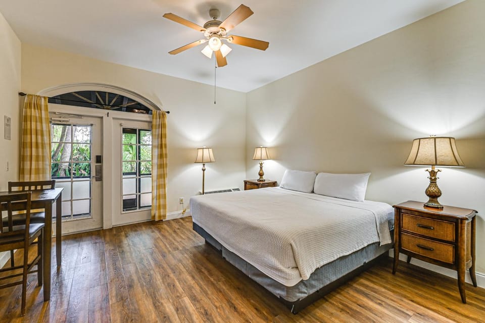 Resort-Style Studio 15 Mi to Everglades NP Apartment in Collier County
