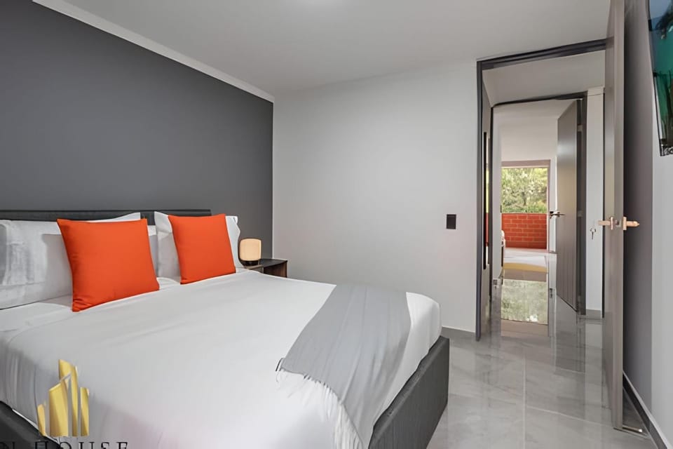 Caracolí 301 - Where Style Screams Freedom Apartment in Medellin