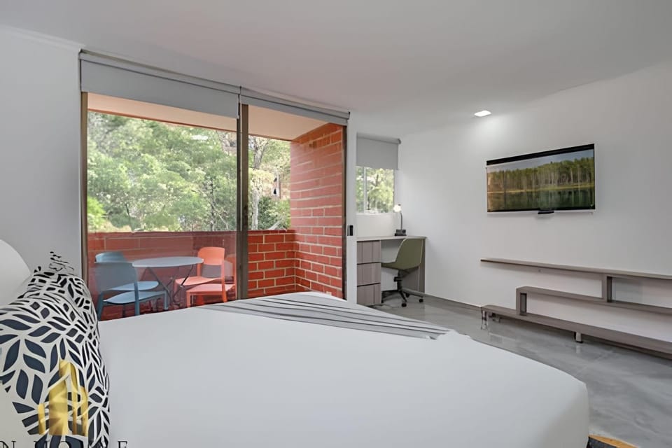 Caracolí 301 - Where Style Screams Freedom Apartment in Medellin