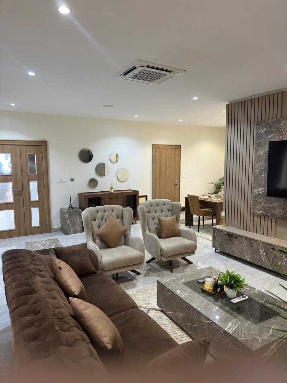 TV and multimedia, Living room, Seating area