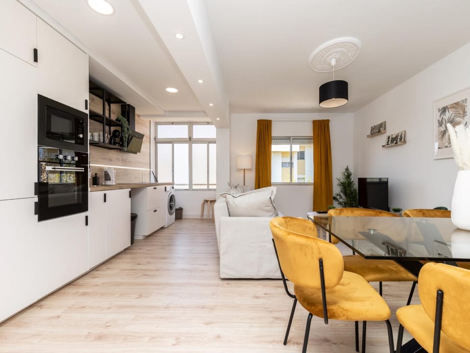 TV and multimedia, Kitchen or kitchenette, Seating area, Dining area