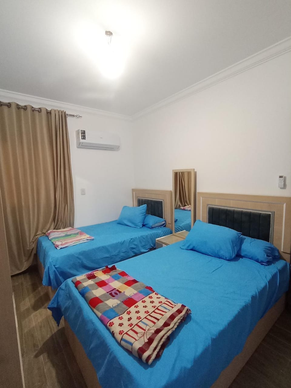 Bed, Bedroom, air conditioner