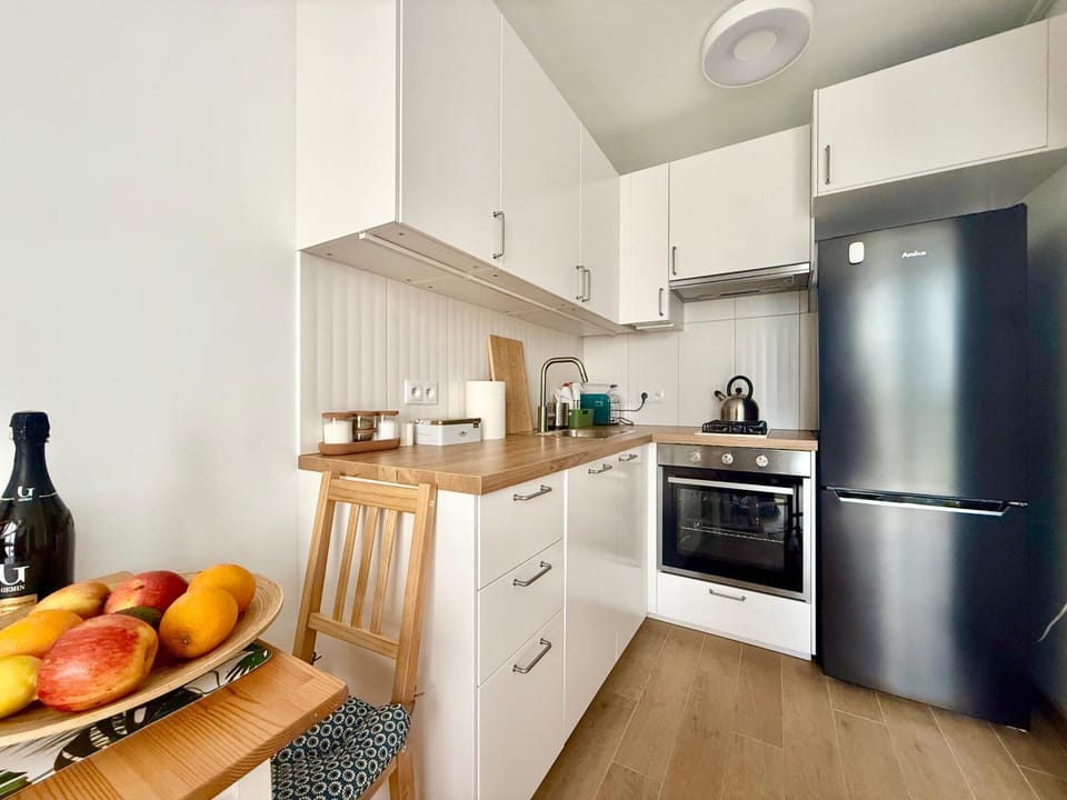 Kitchen or kitchenette, Food and drinks, Dining area, Food, dishwasher, oven, pet friendly, stove, toaster