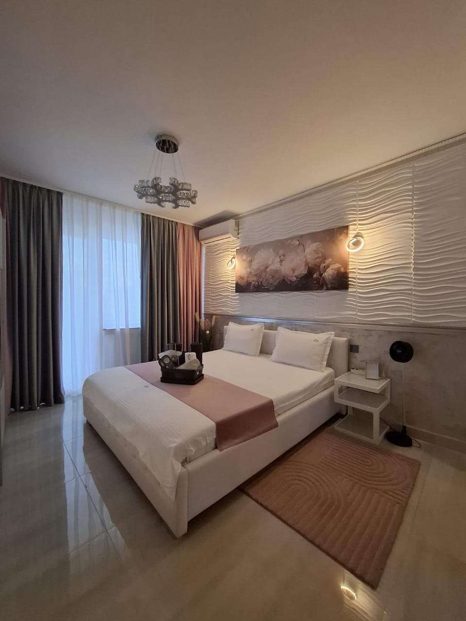 La Dolce Casa & City Center I Balcony I Netflix Apartment in Bucharest