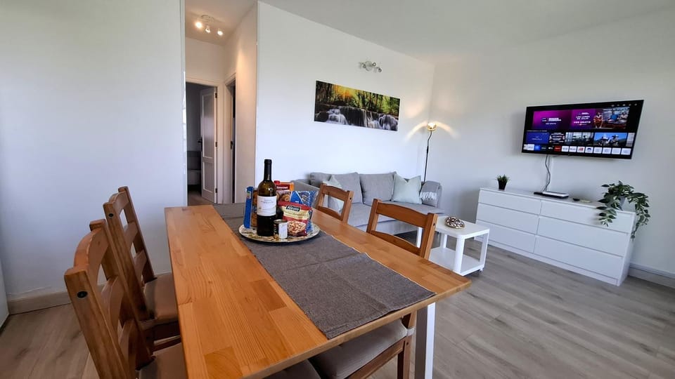 TV and multimedia, Dining area