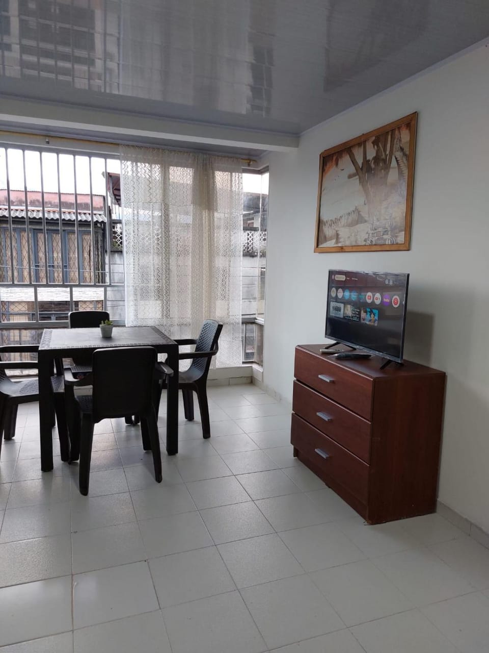 TV and multimedia, Kitchen or kitchenette, Dining area