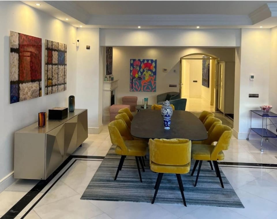 First Line Banus 4 Bed Sea Pool Apartment in Marbella