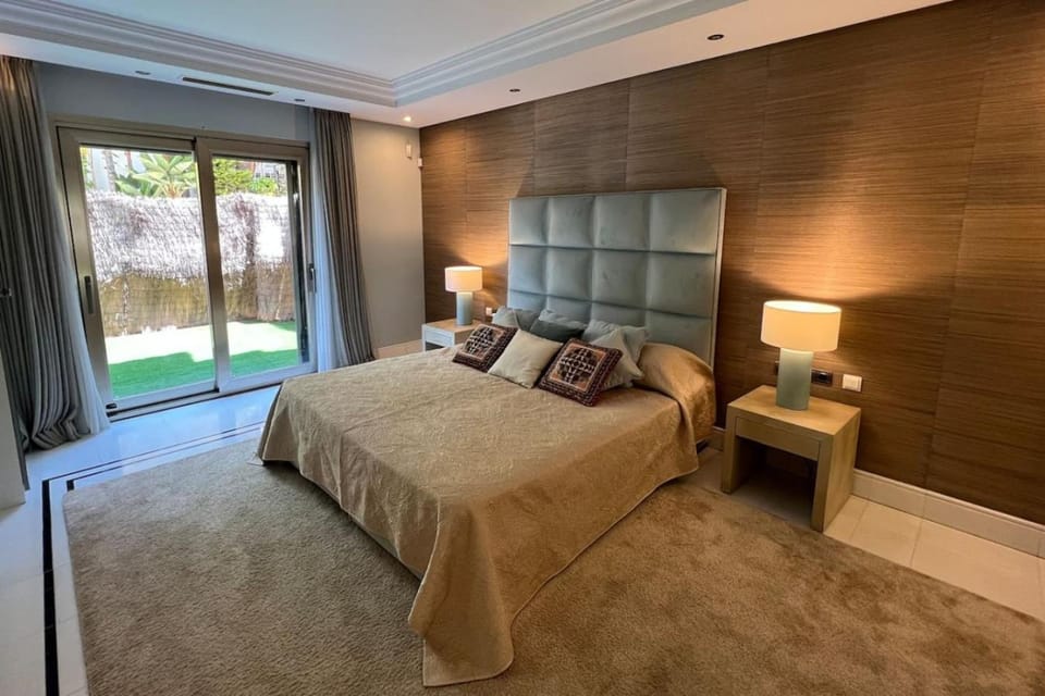 First Line Banus 4 Bed Sea Pool Apartment in Marbella