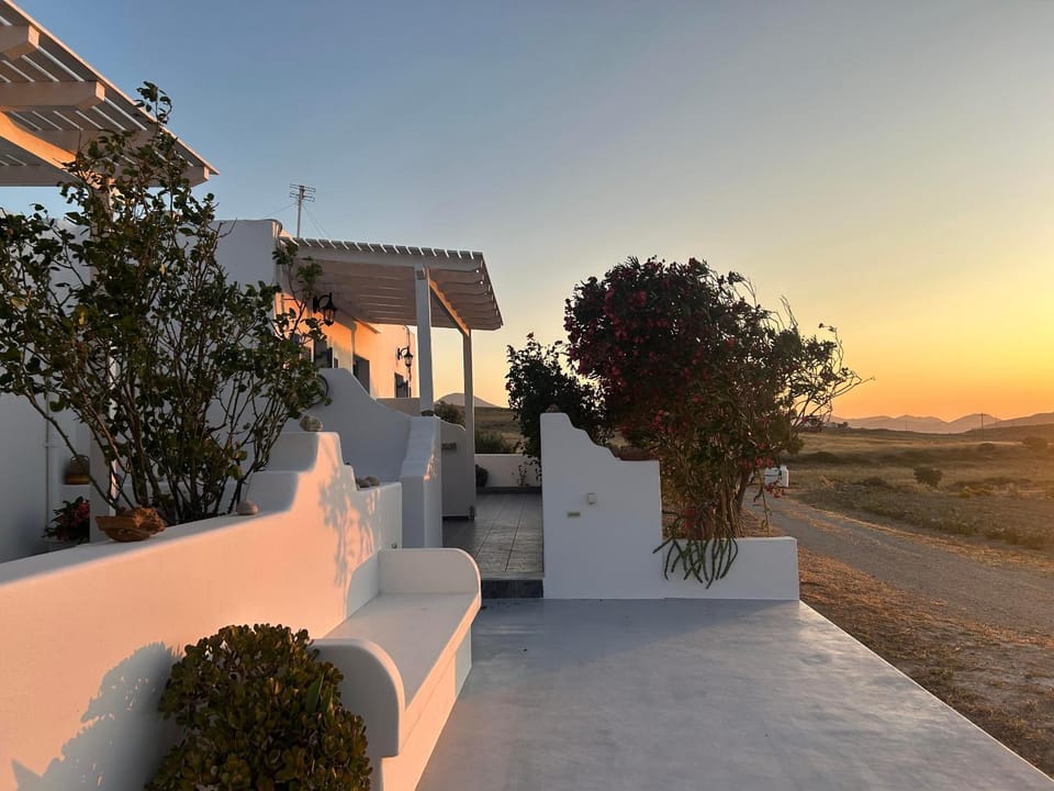 Property building, Balcony/Terrace, Sunset