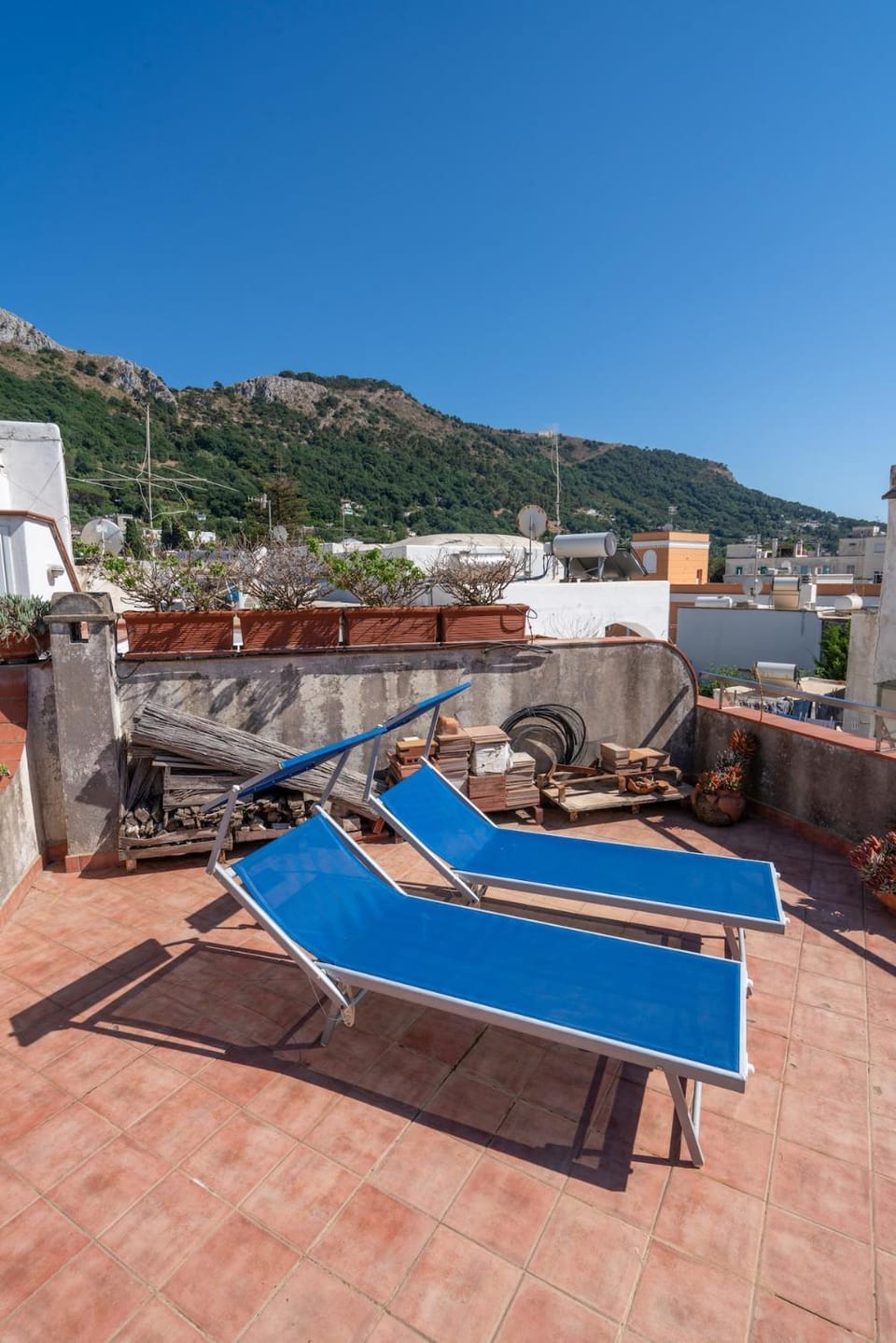 Balcony/Terrace, sunbed