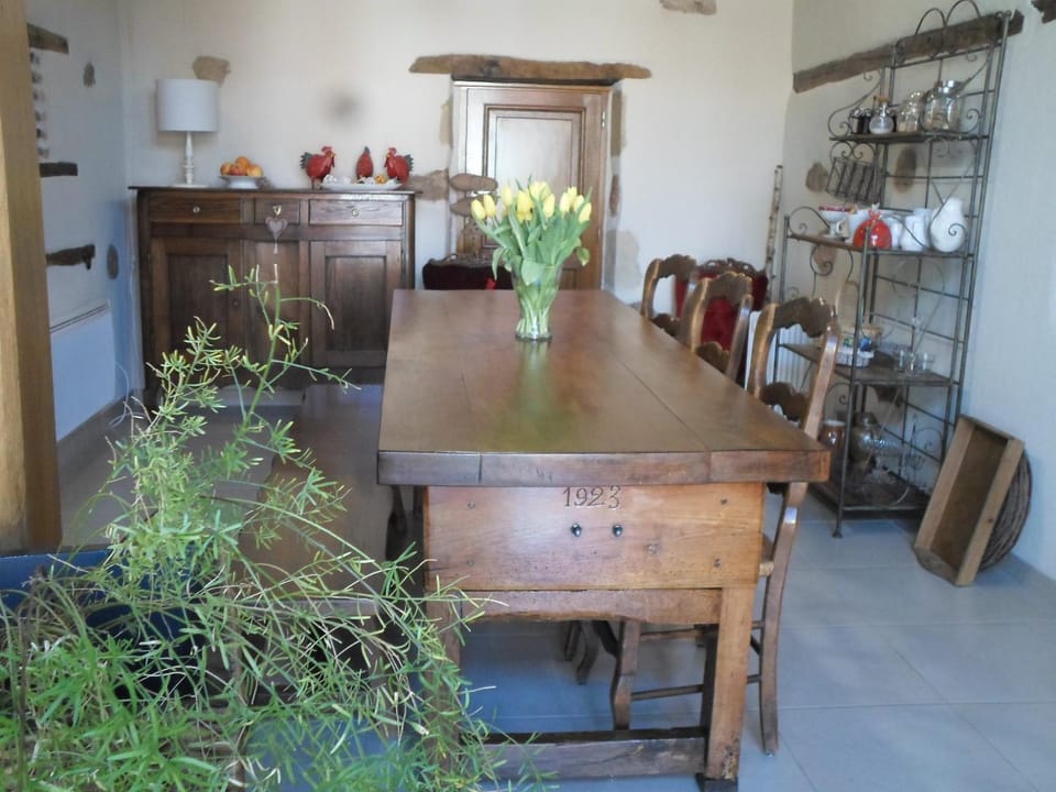 Dining area, Breakfast