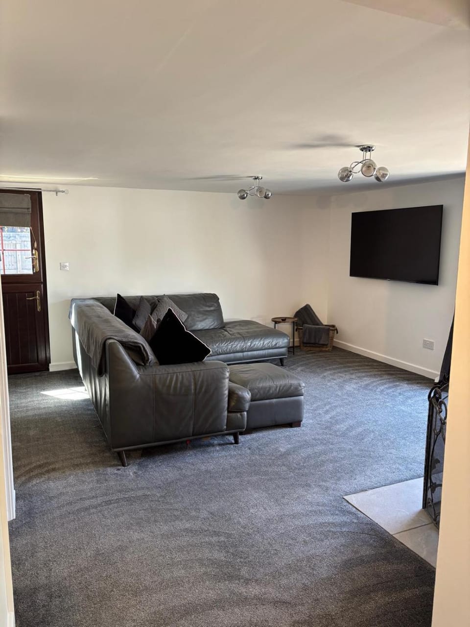 Beautiful Home Apartment in Uxbridge