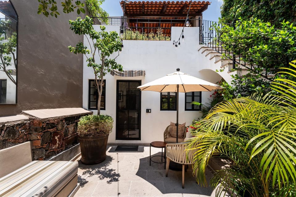 Property building, Patio, Garden, Seating area, Inner courtyard view