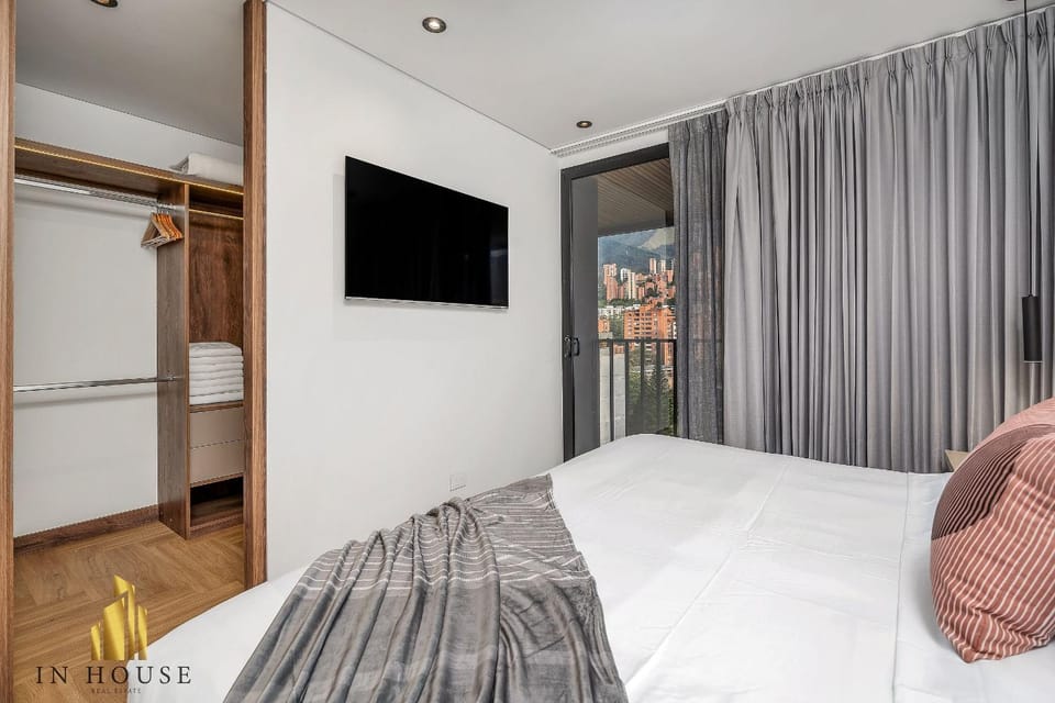 Morph 1302 - Amplio y privado apt con BBQ Apartment in Medellin