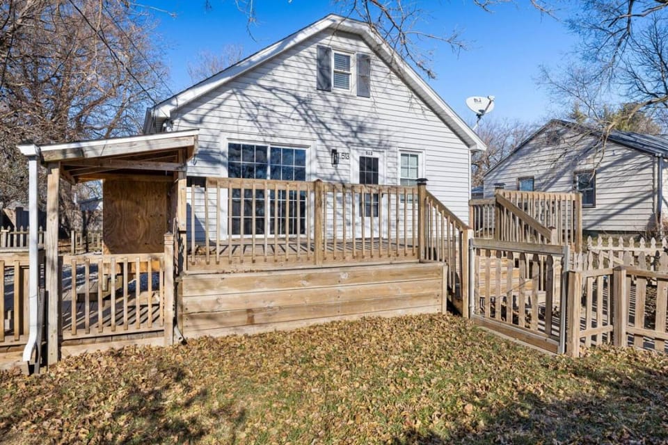 Blue Haven Cottage - Spacious 2BD in the Heights House in Peoria