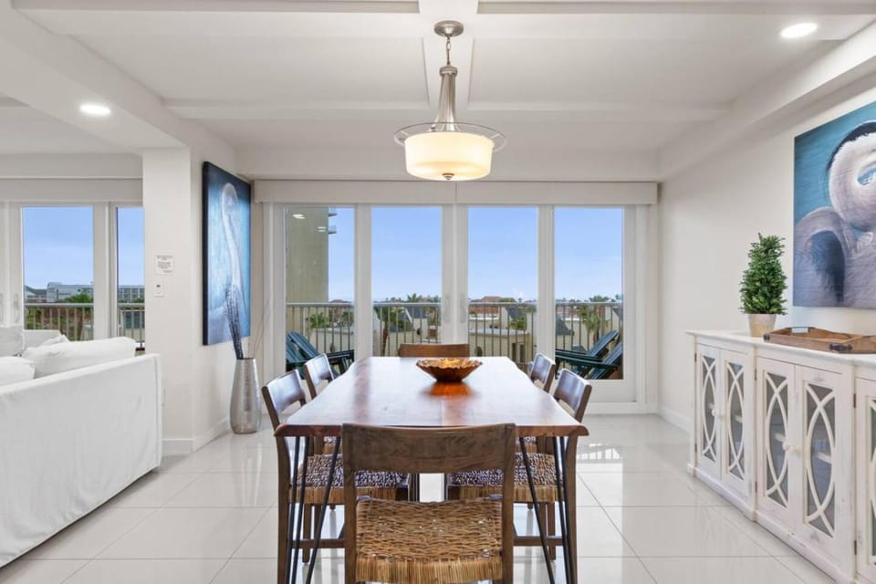 Beachy Vibes at Solare Tower Apartment in South Padre Island