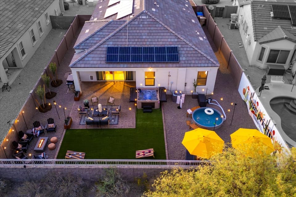 Property building, Patio, Bird's eye view, Hot Tub, Pool view, fireplace