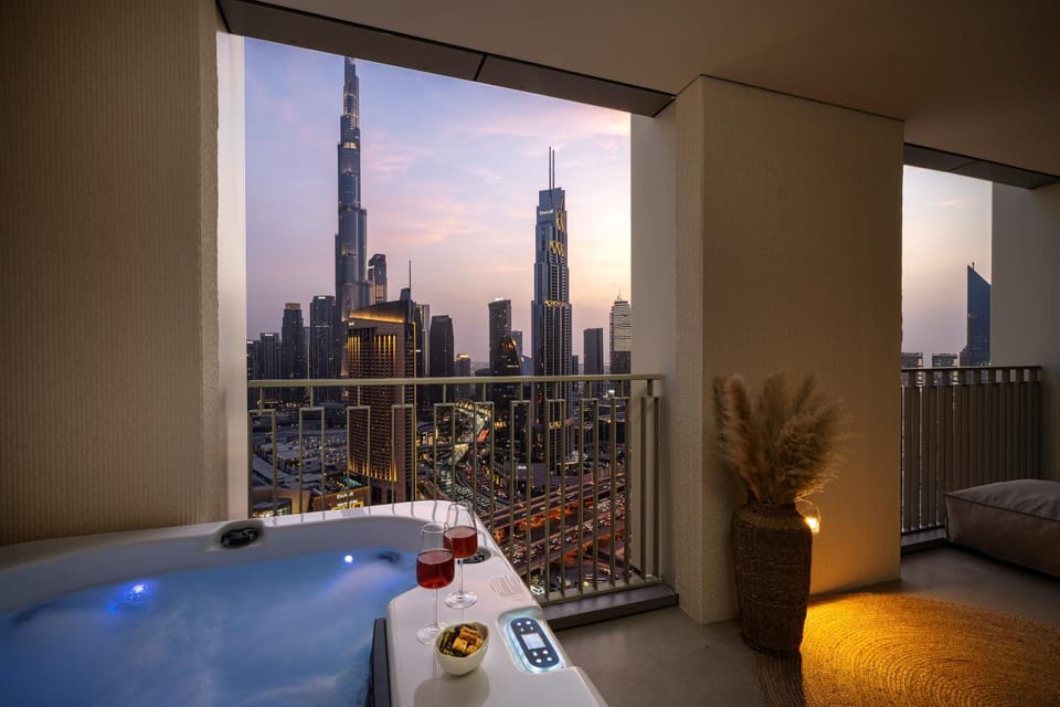 Hot Tub, City view