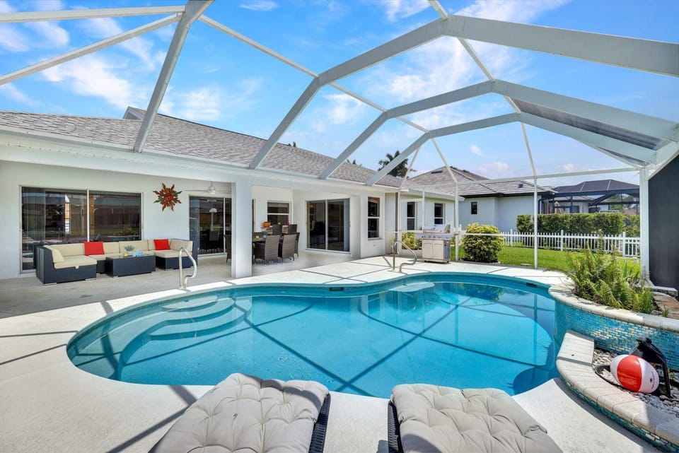 Villa Sunset - Gulf Access House in Cape Coral