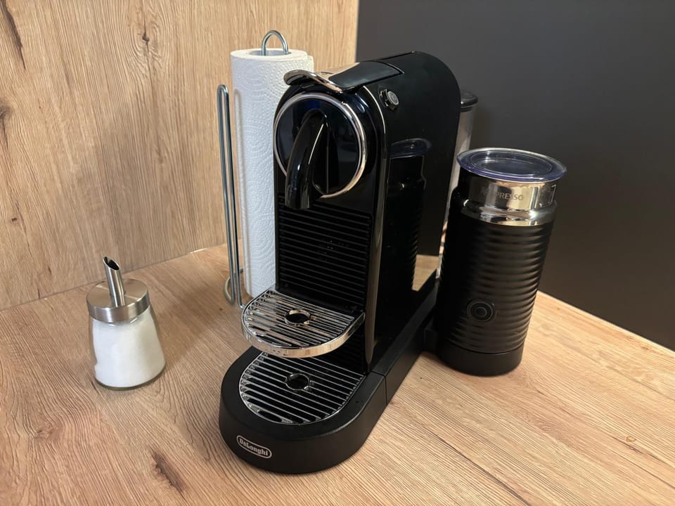 Coffee/tea facilities, Kitchen or kitchenette