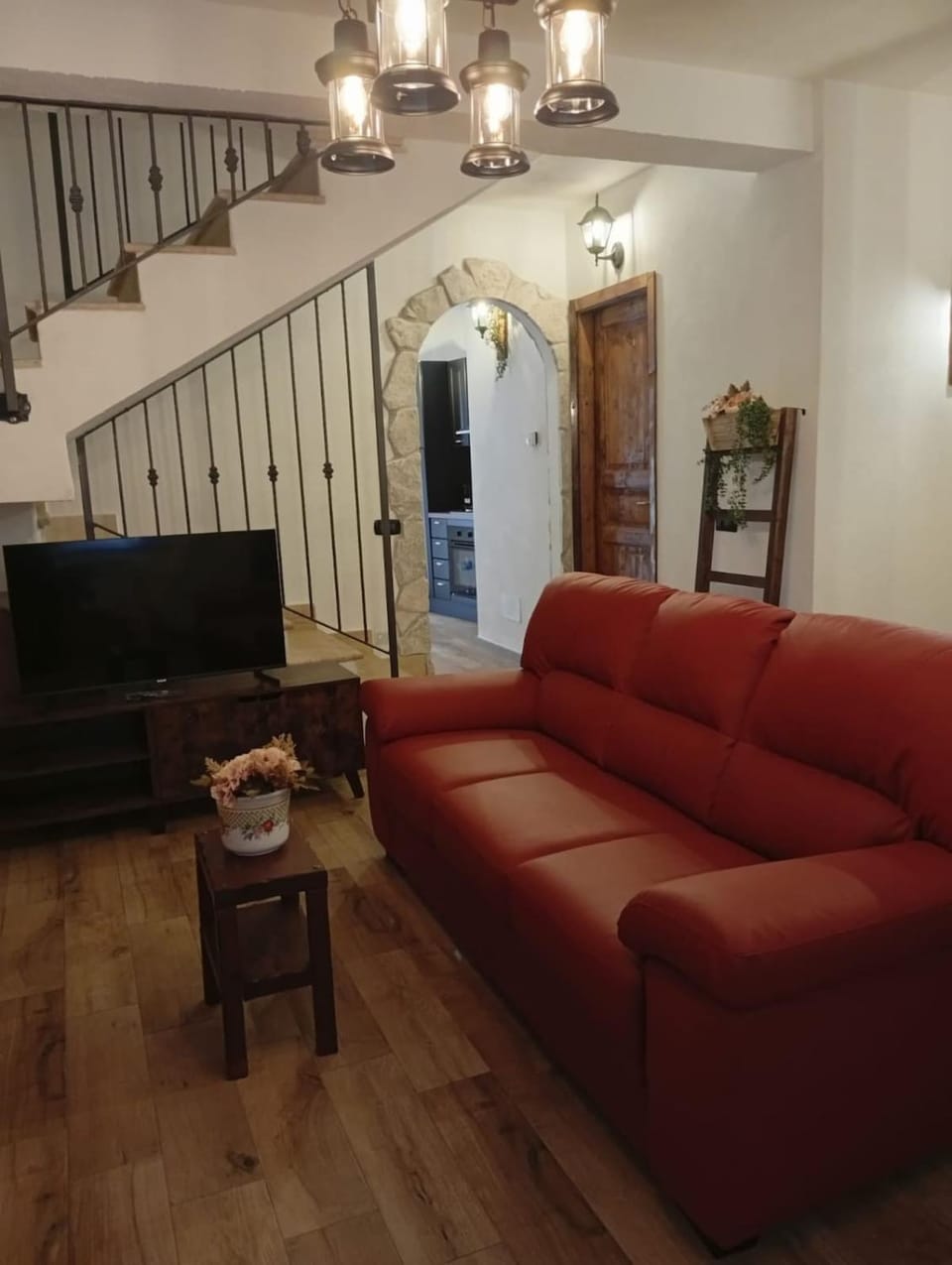 Locanda Sarel, intera casa vacanza 4 camere 5 bagni 14 posti letto House in Pescasseroli