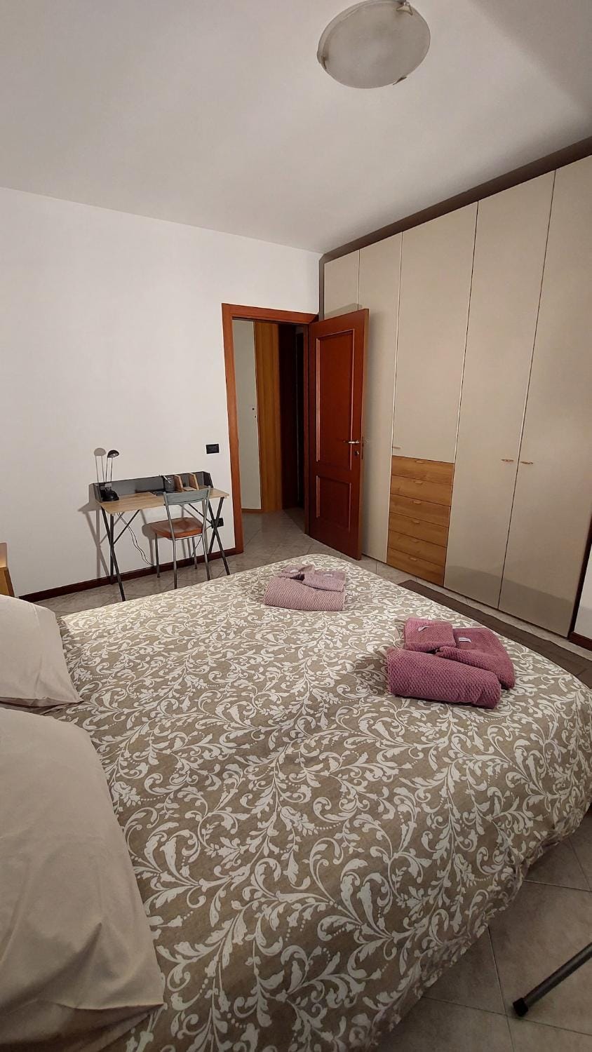 Bed, wardrobe