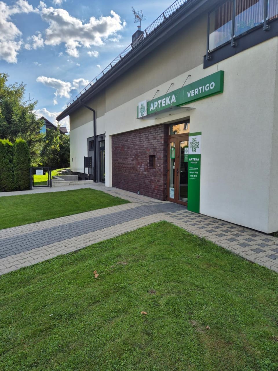 Property building, Street view
