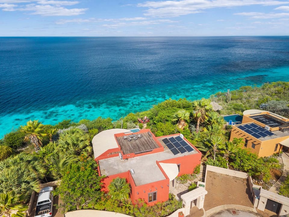 Villa La Brisa with a tropical garden private pool and spectacular views Villa in Venezuela