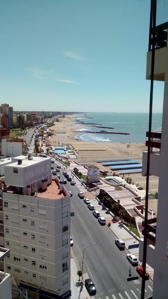 Primera línea de playa Apartment in Mar del Plata